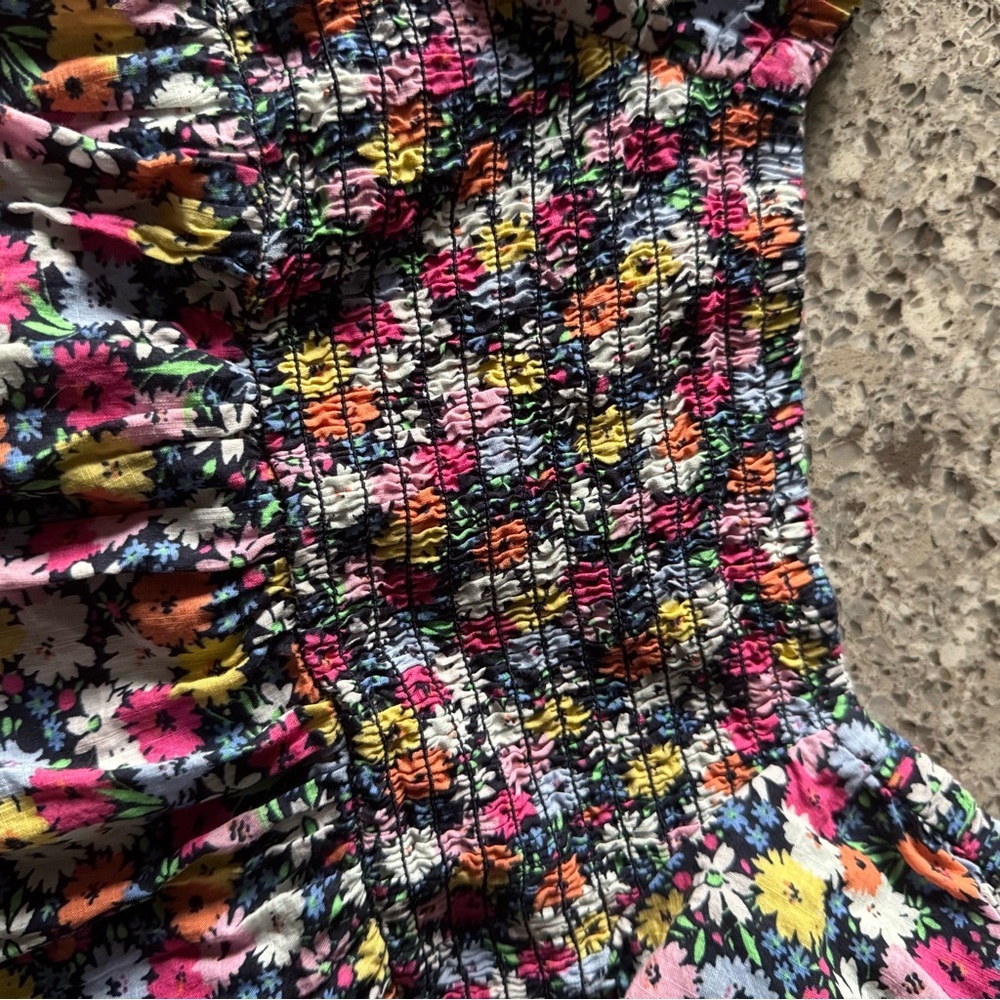 GAP Girl's Floral Smocked Dress - Size XS ⭐🌸 - Picture 7 of 9